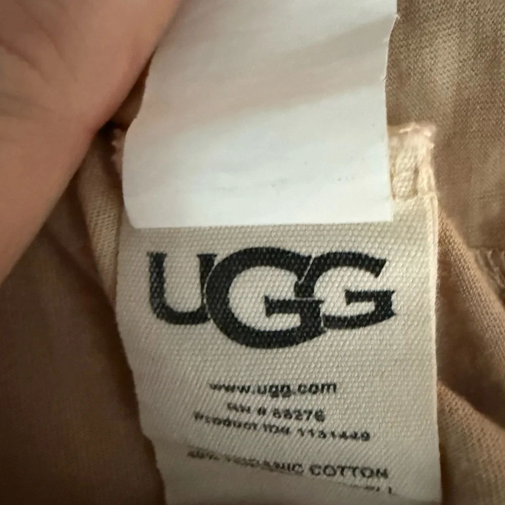 UGG Women’s Tan Crewneck Short Sleeved Top XL organic cotton - Picture 3 of 3